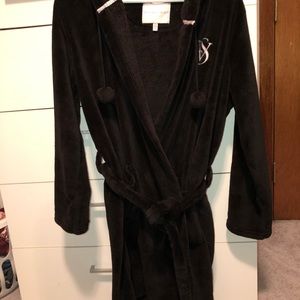 black and pale pink VS rope